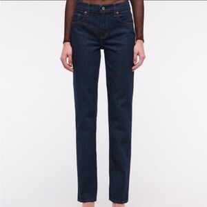 BRAND NEW Abercrombie Mid Rise 90s Straight Jean